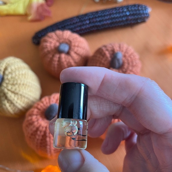 Mini Riddle Perfume (in “Ex” scent, 1 ml) - Picture 4 of 4